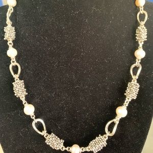 Michael Dawkins silver and freshwater pearl necklace 18 inch